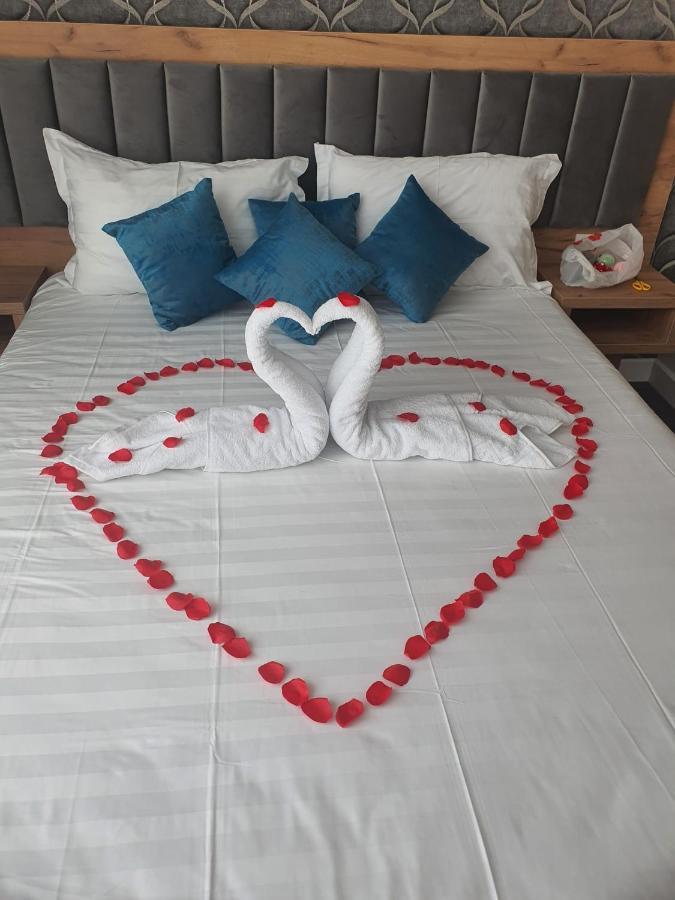Hotel Excellence Bukarest Kültér fotó